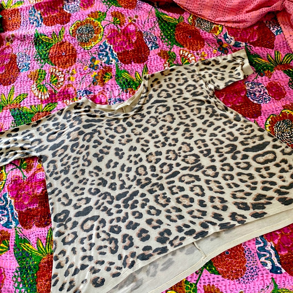 Leopard Swing Knit Top - Medium